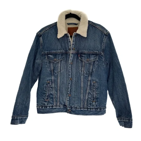 Levi's Premium Ex-Boyfriend Sherpa Trucker Jacket - Picture 2 of 8